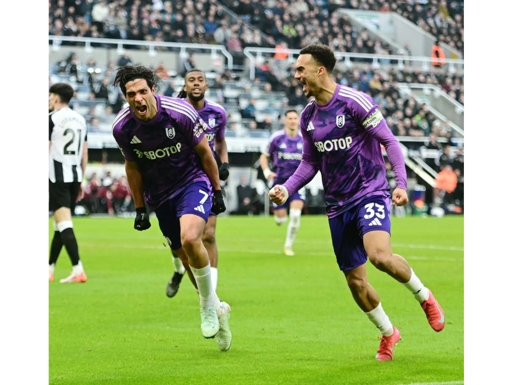 Raúl Jiménez (7) consiguió su noveno gol de la temporada. Foto @raulalonsohimenez9