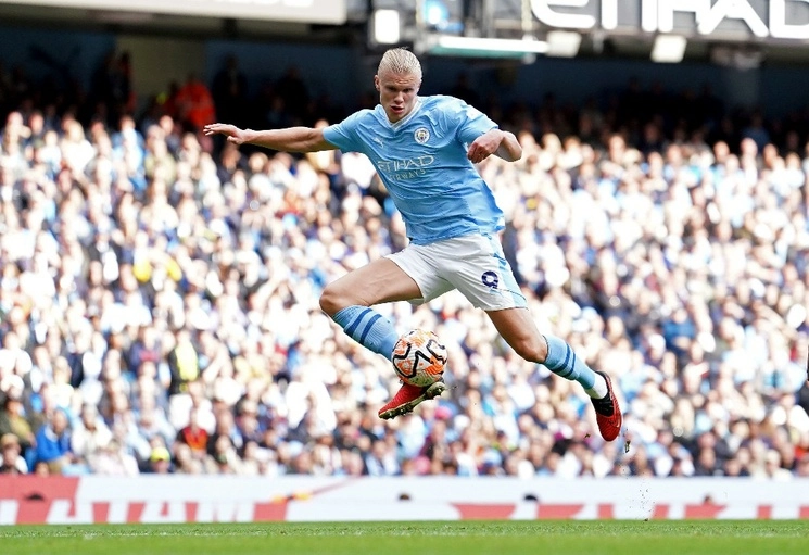 Erling Haaland anotó ante Nottingham Forest al minuto 14. Foto Ap   