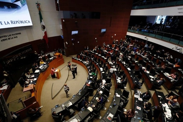 Durante una sesión en el Senado. Foto Cristina Rodríguez / archivo