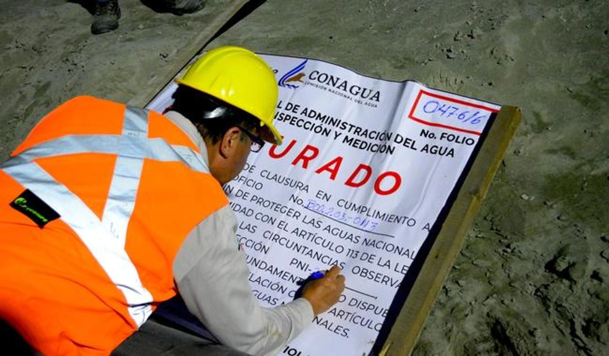 Se constató que la compañía minera no contaba con las autorizaciones vigentes para realizar trabajos en cauce y zonas federales. Foto 