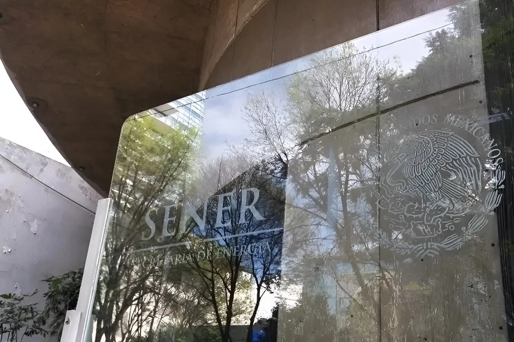 Fachada de la Secretaría de Energía, en Ciudad de México. Foto Roberto García Ortiz / Archivo