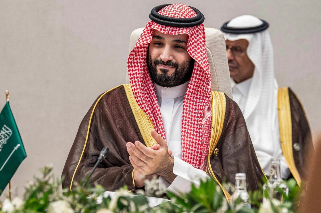El príncipe heredero de Arabia Saudita, Mohammed bin Salman durante la segunda edición de la cumbre de la Iniciativa Verde para el Medio Oriente, celebrada al margen de la conferencia climática COP27 en el centro turístico del Mar Rojo de Egipto. Foto Afp 