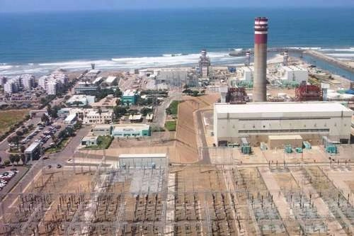 Aguas de Rosarito construye una planta desaladora en un terreno aledaño a la planta termoeléctrica Presidente Juárez de la Comisión Federal de Electricidad (en la imagen) en este municipio limítrofe con Tijuana. Foto 'La Jornada'