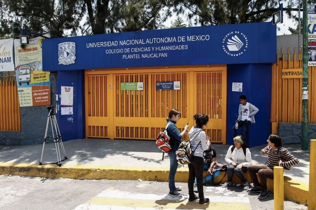 Fachada del CCH Naucalpan, ubicado en Edomex. Foto Cuartoscuro / Archivo