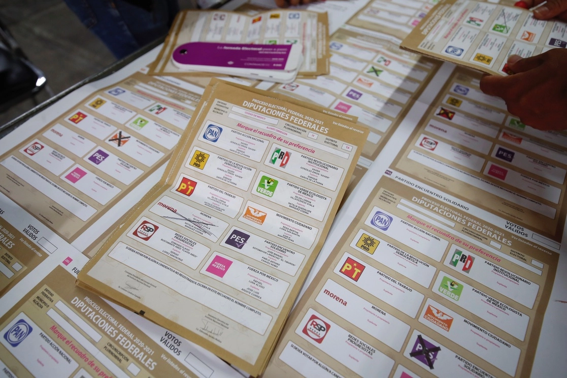 Conteo de votos de la Junta Distrital 16 de la Ciudad de México, el pasado 9 de junio. Foto Cristina Rodríguez

