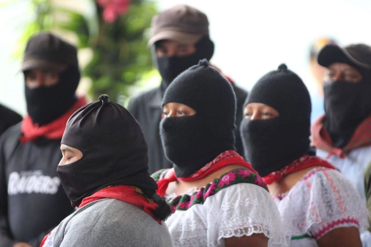 Las mujeres zapatistas admitieron que han habido cambios en cuanto a la inclusión y participación en los órganos de gobiernos, pero sigue hablando una cultura machista que hay que cambiar para que las niñas y adolescentes tengan un mejor panorama, por lo que plantearon redes feministas transversales e internacionales. 