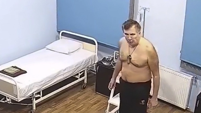Mijail Saakashvili, ex presidente de Gerogia fue transferido de la cárcel a un hospital debido a la extensa huelga de hambre que realizó. Foto Ap 