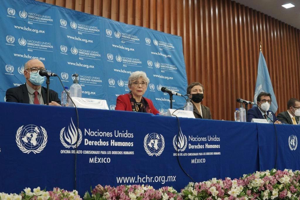 Integrantes del Comité de la ONU contra la Desaparición Forzada en la Sala Digna Ochoa de la CNDH, el 25 de noviembre de 2021. Foto Pablo Ramos