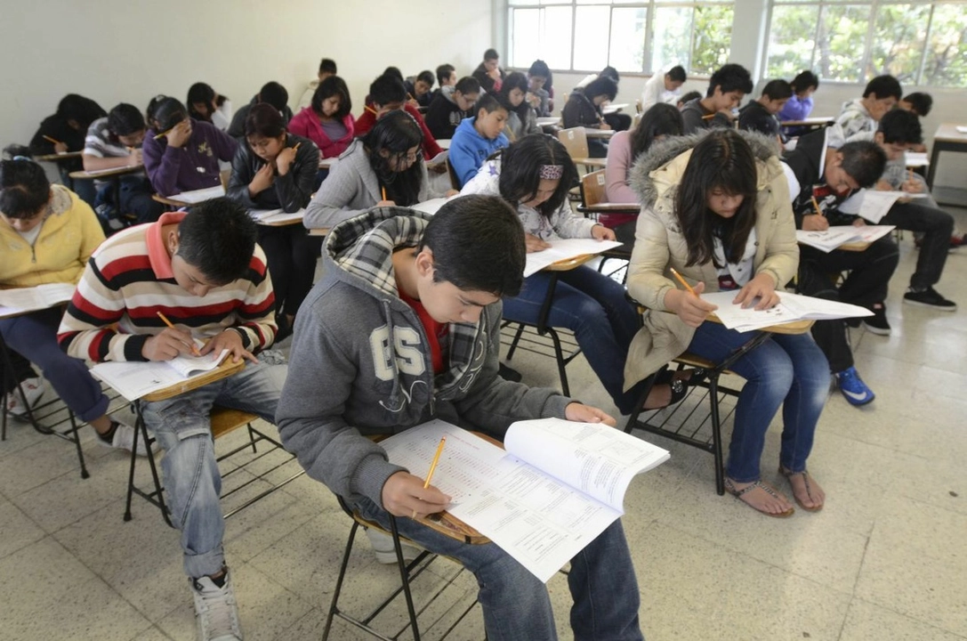 Alumnos de educación media superior en imagen de archivo. Foto