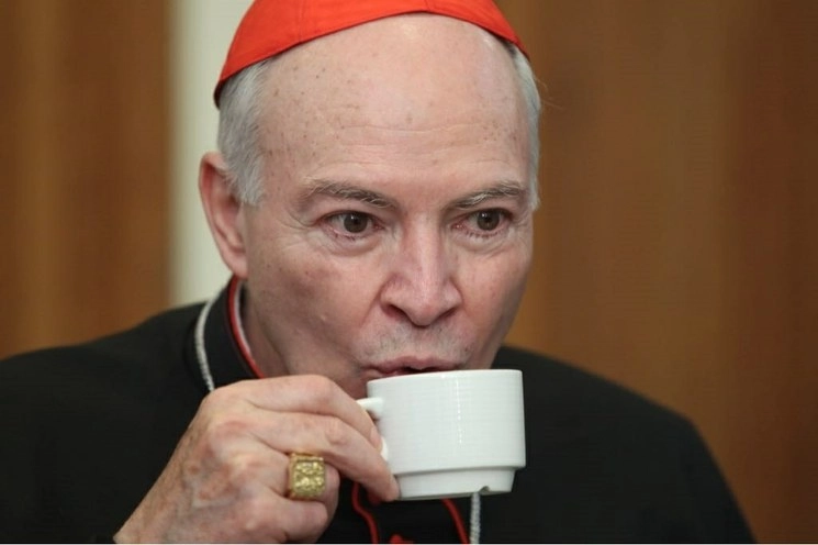 El cardenal Carlos Aguiar Retes, arzobispo primado de México, señaló que en la actualidad se vive “una gravísima crisis de la familia”. Foto José Antonio López / Archivo 