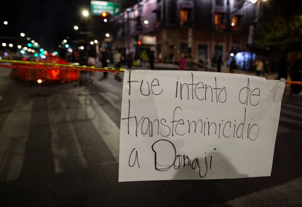 Tras la agresión la mujer comerciante, colectivos feministas emprendieron protestas para exigir justicia. Foto Cuartoscuro