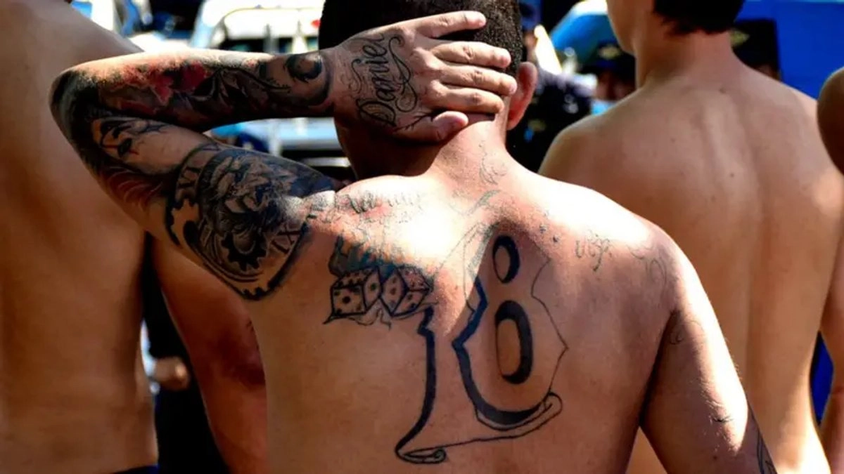 Miembros de la pandilla Barrio 18, presos. Foto