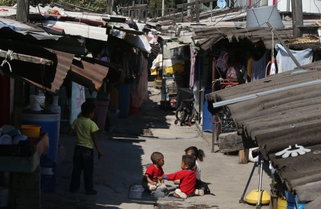 Una de las zonas más pobres en la alcaldía Iztapalapa, en Ciudad de México. Foto Roberto García Ortiz/ archivo
