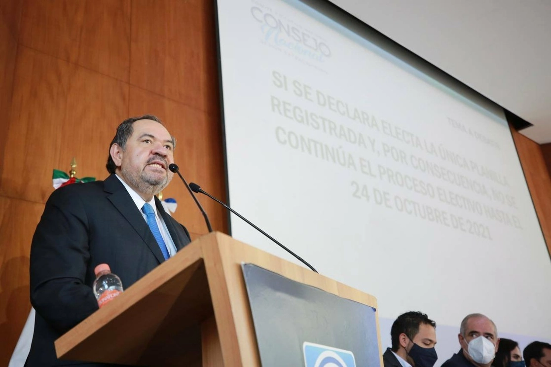 El ex secretario general del PAN, Héctor Larios en imagen de archivo. Foto Tomada del Twitter @LariosHector

