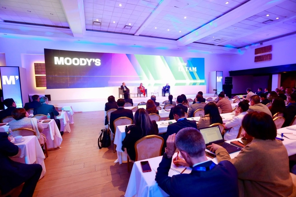 En la reunión de Moody’s hubo comentarios sobre la posibilidad de una recesión el próximo año. Foto @Moodys 