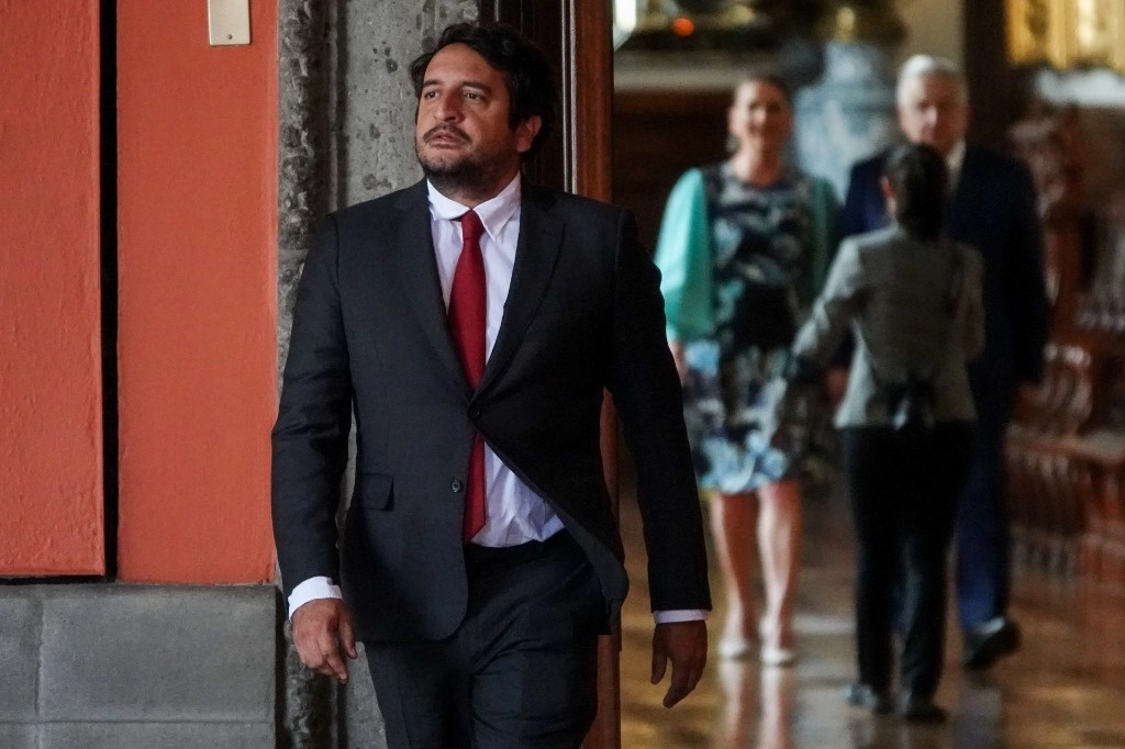“Si va a participar, eso me lo planteó y quieren apostar a ser electo, o sea no impuesto, y yo no tengo nada qué ver con eso”, sostuvo el mandatario sobre su hijo Andrés Manuel López Beltrán. Foto Cuartoscuro / Archivo

