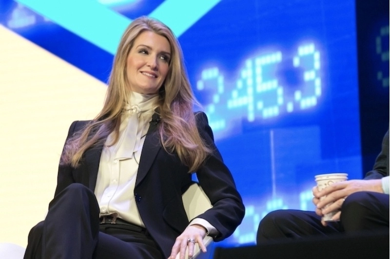 Con una votación de 52-46, Kelly Loeffler fue ratificada por el Senado para liderar la Agencia Federal para el Desarrollo de la Pequeña Empresa de EU. Foto Tomada de https://kellyloeffler.com/ / Archivo