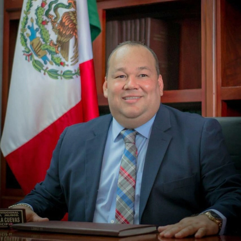 La Fiscalía de Jalisco confirmó la desaparición del alcalde con licencia de Casimiro Castillo, Alfredo Sevilla Cuevas. Foto tomada del Facebook del edil