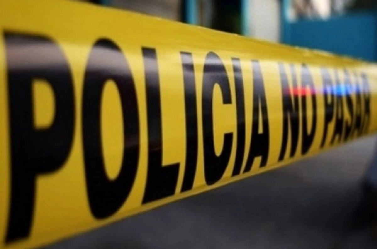 Un portavoz del Ministerio Publicó dijo que otras dos personas, que no eran estudiantes, fallecieron también en el lugar. 