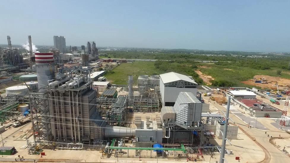 Construcción de la planta de cogeneración de energía eléctrica y vapor de ALFA en en Altamira, Tamaulipas, en imagen de archivo. Foto tomada de las redes sociales del conglomerado 