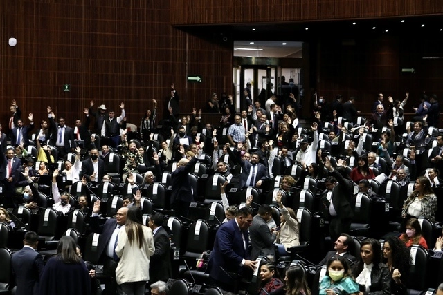La Cámara de Diputados aprobó esta tarde definir la desaparición forzada como un crimen de lesa humanidad, en términos del Estatuto de Roma. Foto Roberto García