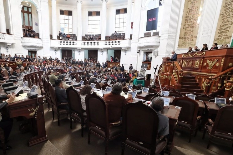 Sesión solemne del Congreso de la Ciudad de México. Foto Marco Peláez/Archivo