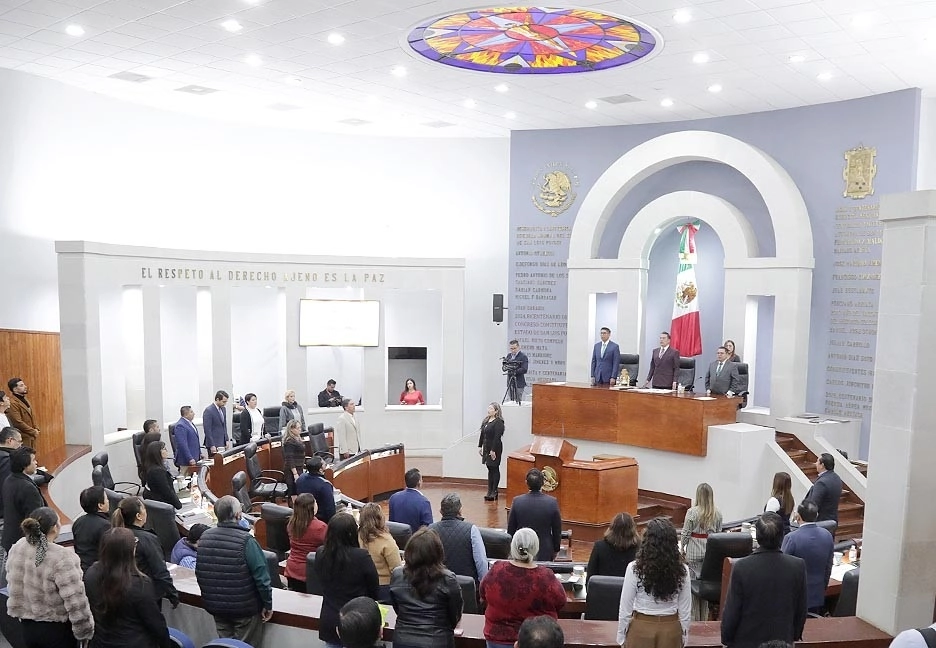 La Carta Magna otorga 180 días a las Legislaturas de los estados para hacer una adecuación a las normas constitucionales y a las leyes secundarias en materia del Poder Judicial. Foto La Jornada