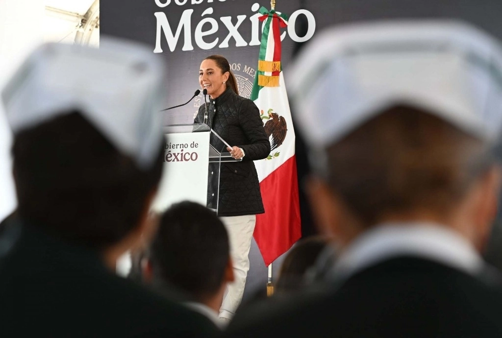 El objetivo, aseguró la madataria federal, es proteger la biodiversidad de México, y estoy segura, dijo que no van a sembrar este tipo de maíz porque se va a prohibir en la Constitución de México. Foto Cuartoscuro