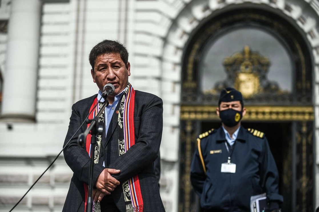 El primer ministro de Perú, Guido Bellido en conferencia. Foto Afp