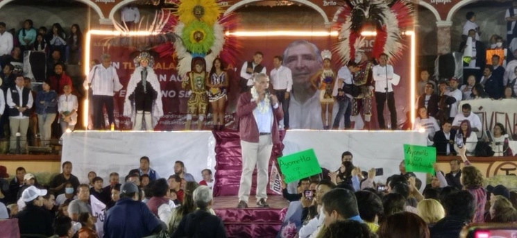 Adán Augusto López durante su gira por Tlaxcala. Foto La Jornada de Oriente