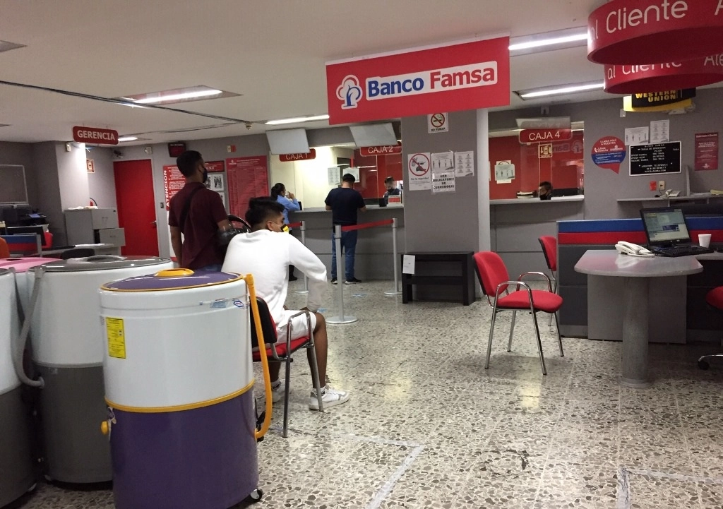 Consubanco informó que adquirió la cartera de Banco Ahorro Famsa, el cual se encuentra en proceso de liquidación. Foto Cristina Rodríguez / Archivo