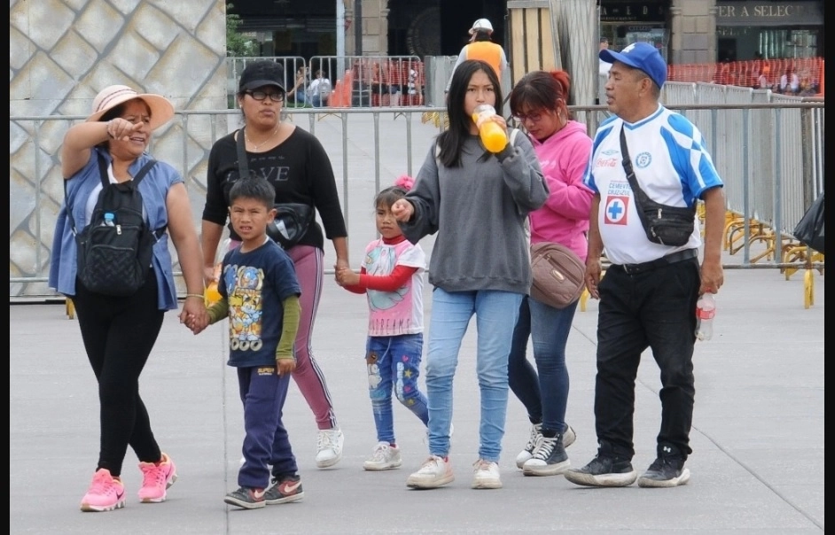 Tan sólo el Indicador Oportuno del Consumo Privado (IOCP) pronosticó un crecimiento anual de 2.8 por ciento en junio con respecto al mismo mes de 2023, muy por debajo de la estimación previa de 3.8 por ciento. Foto Cuartoscuro/Archivo.