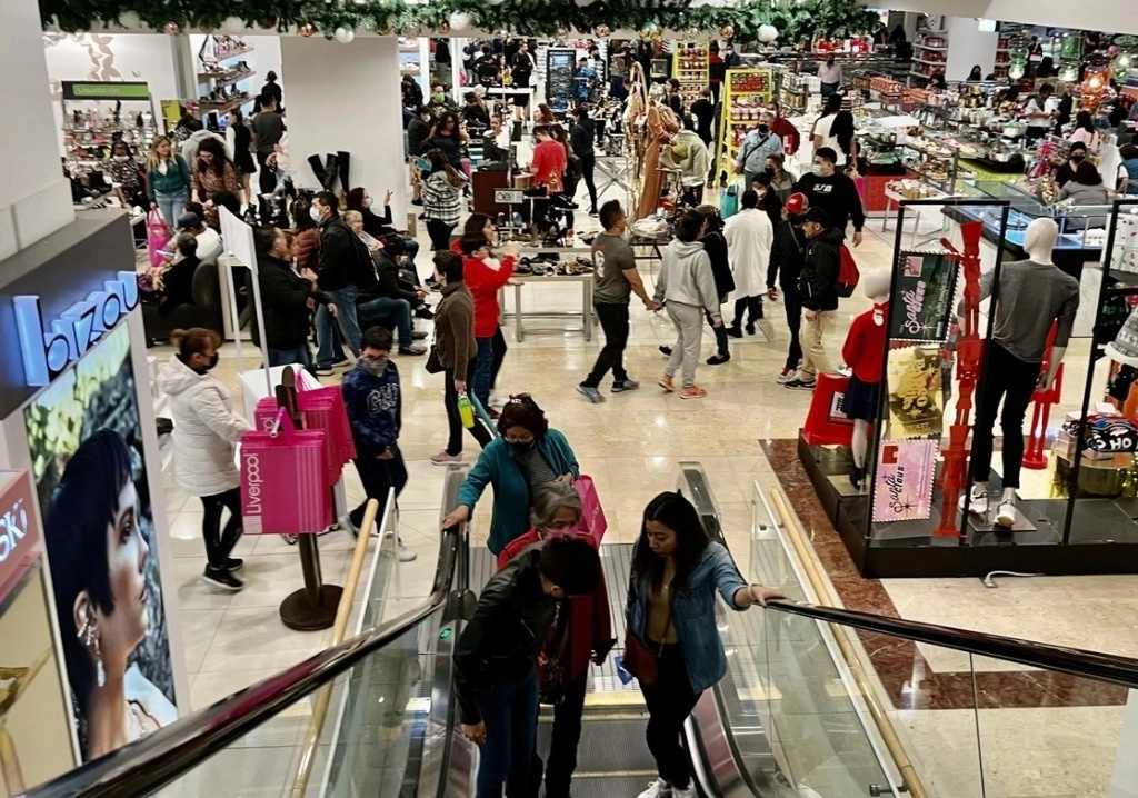 El consumo privado en México presentó una importante desaceleración a partir del segundo trimestre de 2024. Foto María Luisa Severiano / Archivo