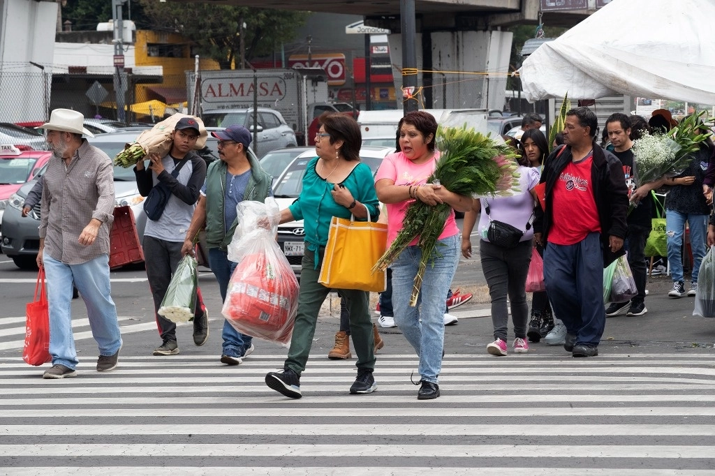 La contención del gasto prevista para el próximo año no necesariamente resultará en una recesión de la economía mexicana, señaló la SHCP. Foto María Luisa Severiano