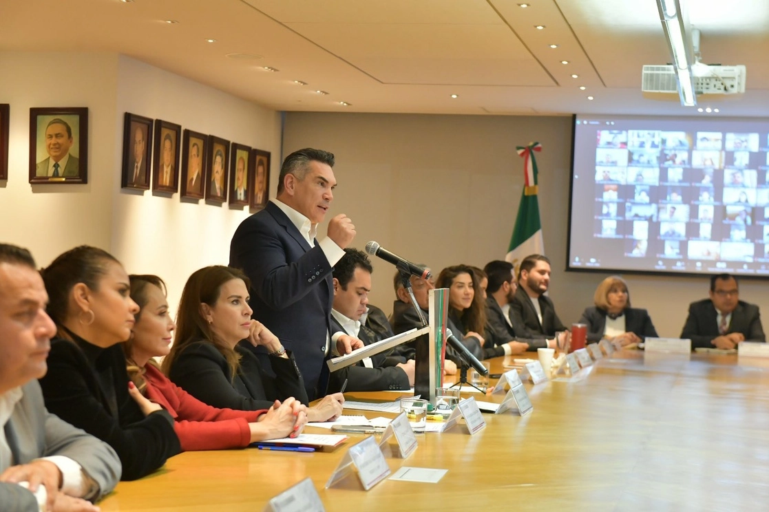Hoy en la Fundación Luis Donaldo Colosio, se dio por cerrada la negociación para establecer la alianza. Foto tomada de la cuenta de Twitter @alitomorenoc