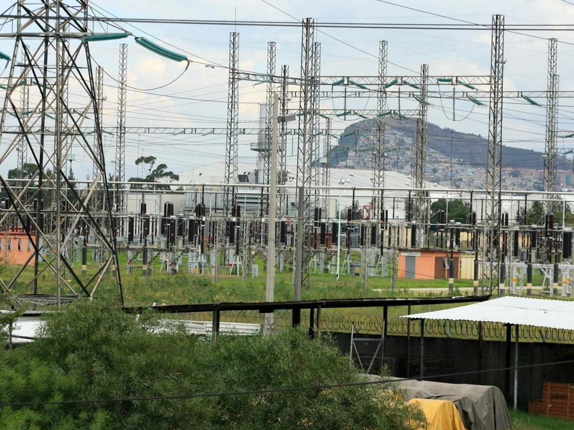 El grupo parlamentario del PRI en la Cámara de Diputados expresó que ante “el alto contenido ideológico” de la iniciativa de reforma a la Ley de la Industria Eléctrica, será difícil llegar a un consenso en la discusión del dictamen en el pleno, la próxima semana. Foto Jesús Villaseca / Archivo