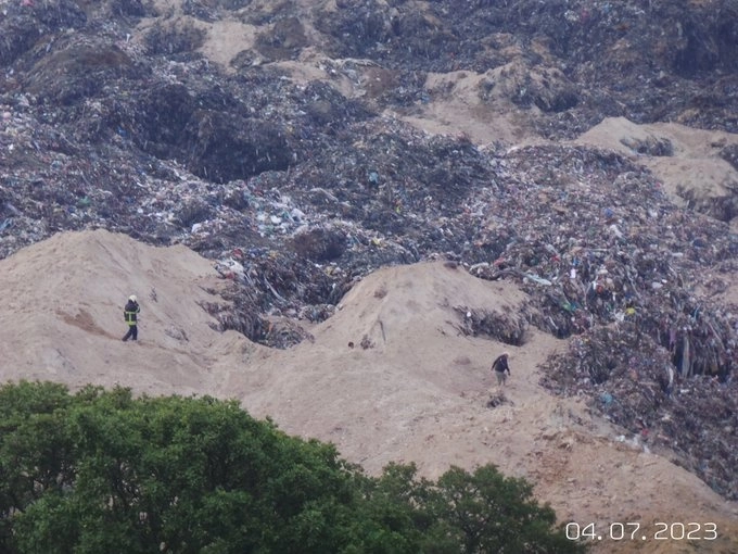 Aspecto del relleno sanitario. Foto cortesía de vecinos del ejido de Santiago Tepatlaxco
