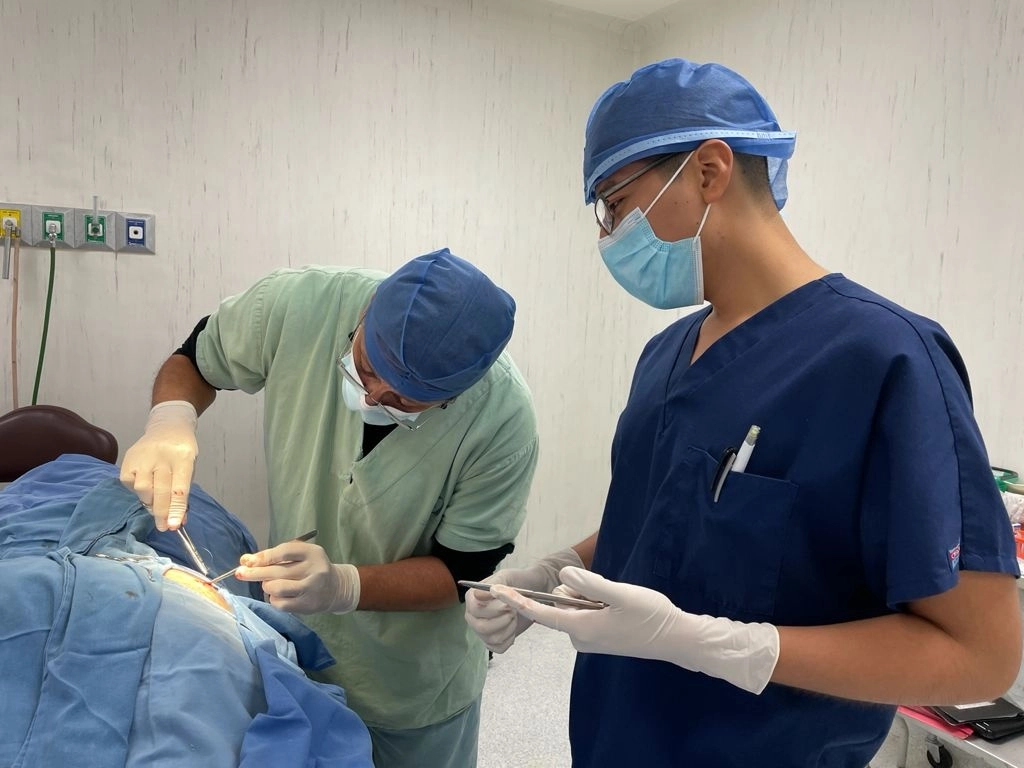 Durante la jornada que concluye el 4 de julio, en las 35 Representaciones estatales del IMSS están programadas más de 21 mil consultas de especialidad, 57 mil en medicina familiar y tres mil cirugías, el 2 de julio de 2021. Foto tomada del Twitter de @Tu_IMSS