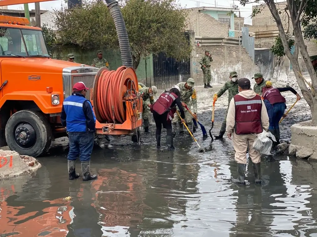 Continúan labores de limpieza y desinfección en Chalco. Foto: Javier Salinas Cesáreo