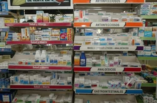 Canifarma reportó que los cambios en el esquema de compras han causado problemas en la adquisición de bienes terapéuticos. Foto Yazmín Ortega Cortés/Archivo 