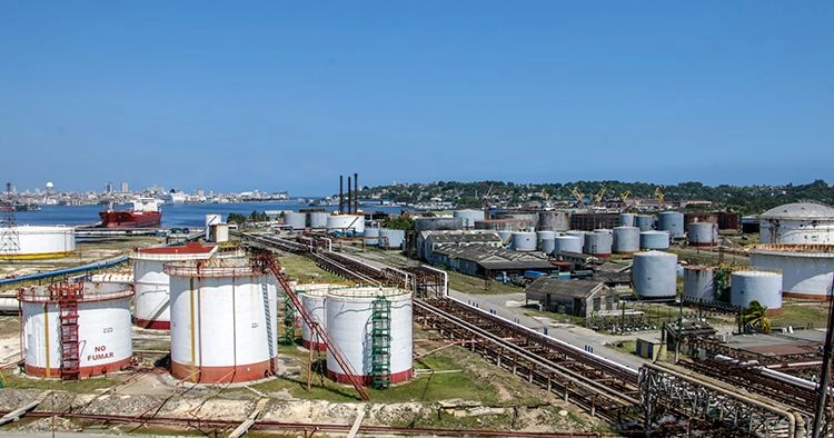 Refinería Ñico López, en Cuba. Foto