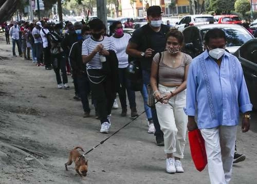 Enfermedades crónicas han sido determinantes para muchos enfermos de covid-19, a pesar de la vacuna. Foto Víctor Camacho