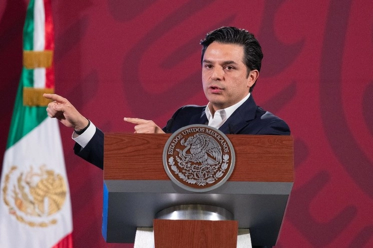 El titular del IMSS, Zoé Robledo durante conferencia de prensa en Palacio Nacional este 20 de abril de 2020. Foto Pablo Ramos