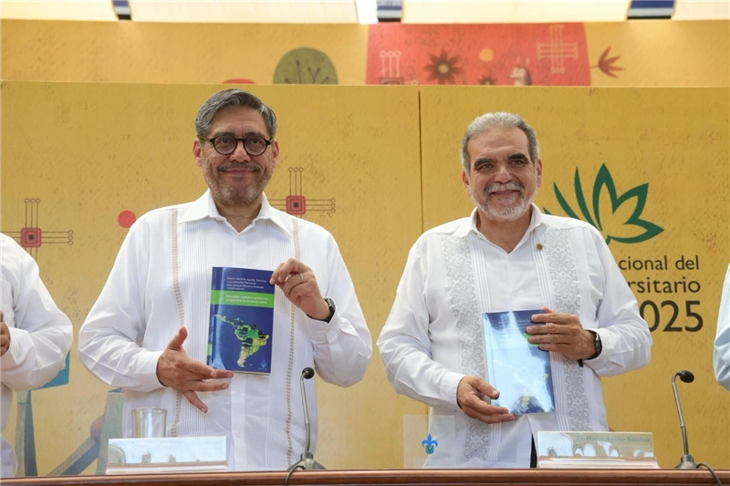 Se realizó la presentación del libro: Educación Superior y Gobiernos Progresistas en América Latina. Foto 