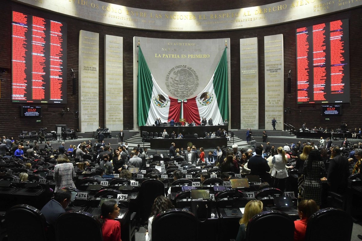 El coordinador de la bancada tricolor, Rubén Moreira, enfatizó que la enmienda a la ley que regula el juicio de amparo “merece una discusión reposada, profunda, y no algo atropellado”, además de que se había dicho que las fechas y el formato de los conversatorios se definiría hasta el próximo lunes, en la Jucopo. En vez de cumplir dicho acuerdo, lamentó, las presidencias de las comisiones de Justicia y Hacienda “hacen esta argucia” legislativa. Foto 