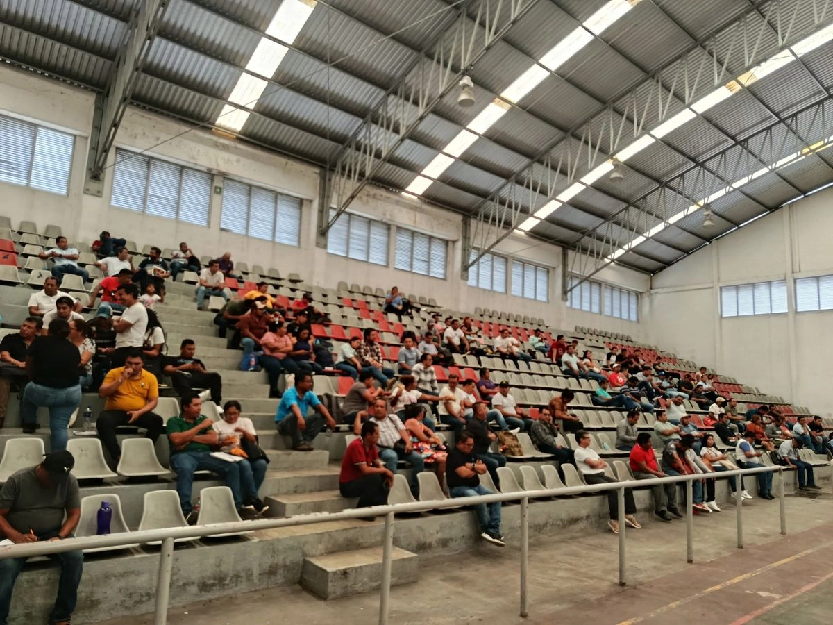 La última vez que los maestros de la Sección 7 se manifestaron durante una visita de la presidenta fue el 14 de marzo de este año cuando la mandataria inauguró en Comitán la Universidad Nacional Rosario Castellanos. Foto 