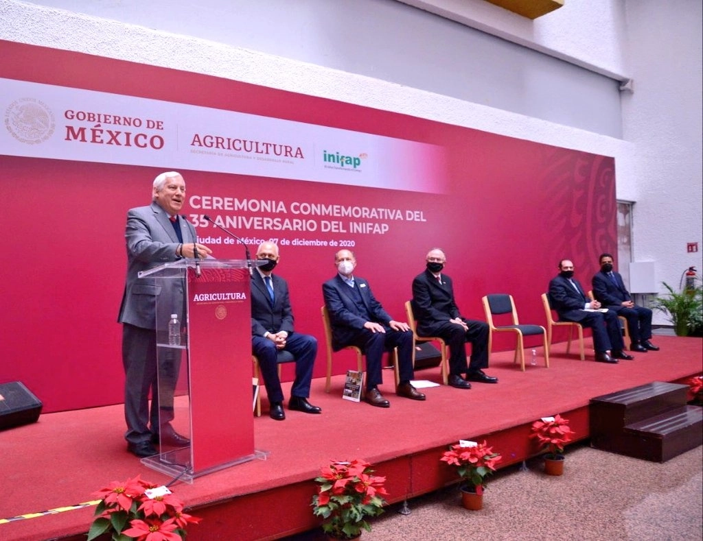 El titular de Agricultura, Víctor Villalobos encabezó la ceremonia. Foto Cortesía Sader