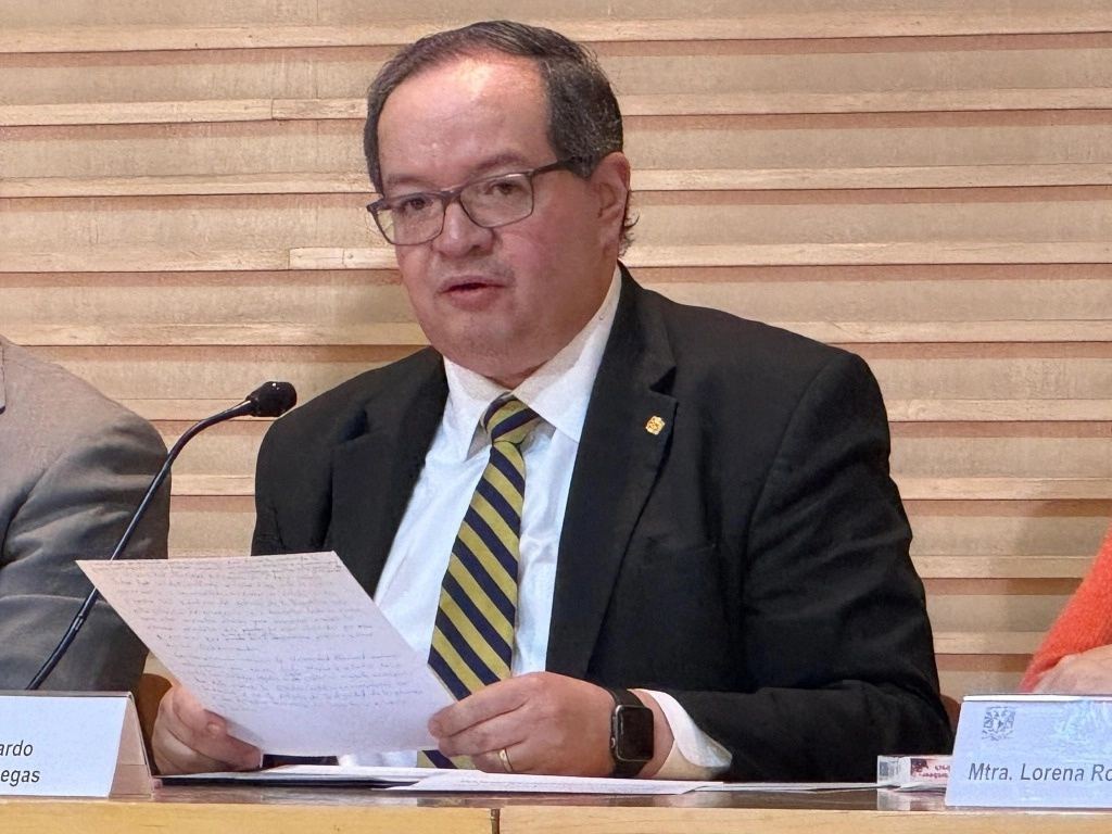 El rector de la UNAM, Leonardo Lomelí, participó en la Conferencia Universitaria por la defensa de los derechos y dignidad de los migrantes y el interés nacional. Imagen tomada de https://x.com/UNAM_MX