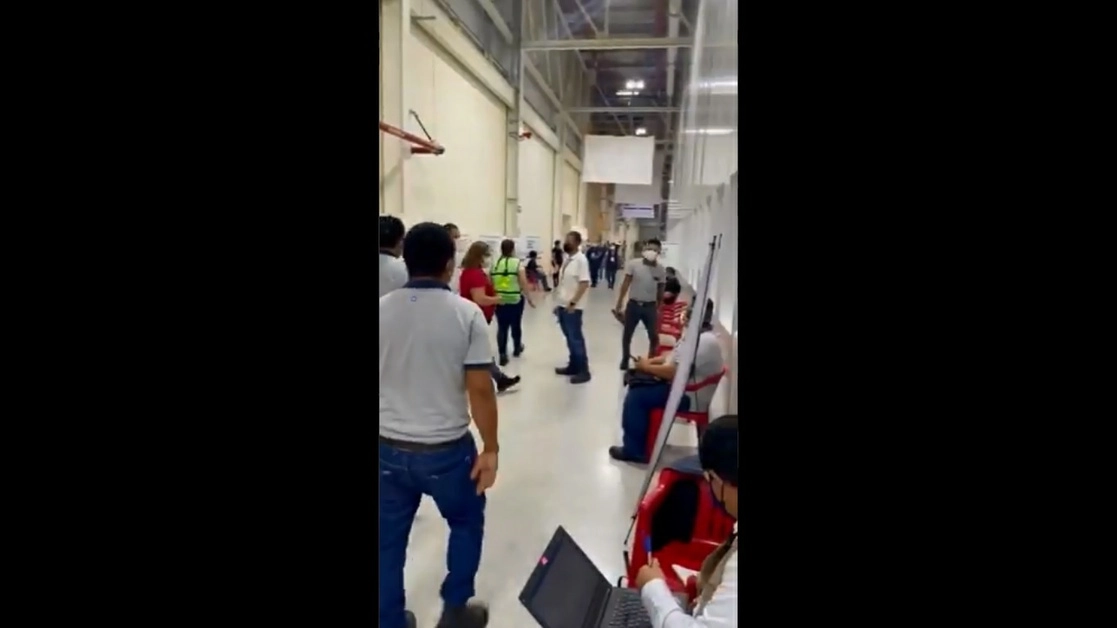 Aspectos de la votación en General Motors. Foto INE