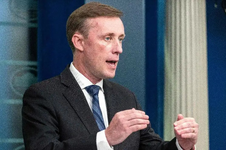 El asesor de seguridad nacional de EU, Jake Sullivan, habla durante la sesión informativa diaria en la Casa Blanca en Washington, DC, el 5 de septiembre de 2023. Foto Afp